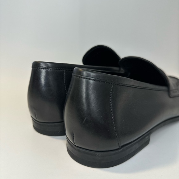 Tom Ford Smooth Leather Sean Penny Loafer - Picture 9 of 16